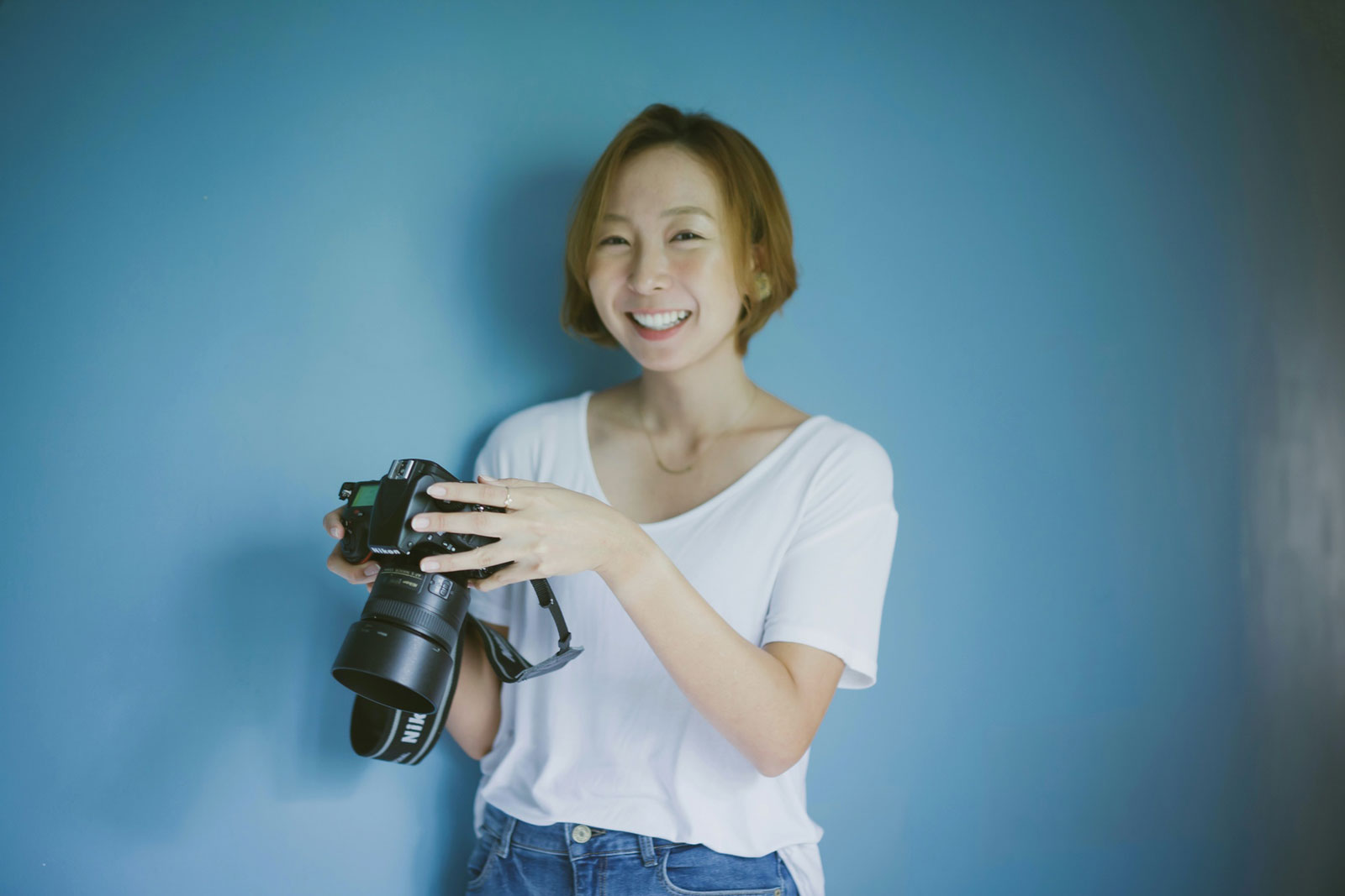 日本人女性カメラマンが撮影します